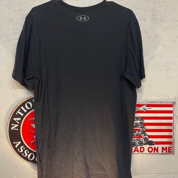 Under Armour. Short sleeve logo tee. - Picture 2 of 3